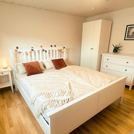 Gemuetliche Ferienwohnung In Der Eifel - Naehe Mosel Bausendorf Eksteriør billede